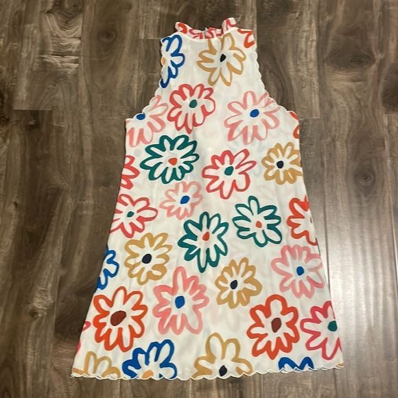 *New* Floral Dress - Picture 5 of 5